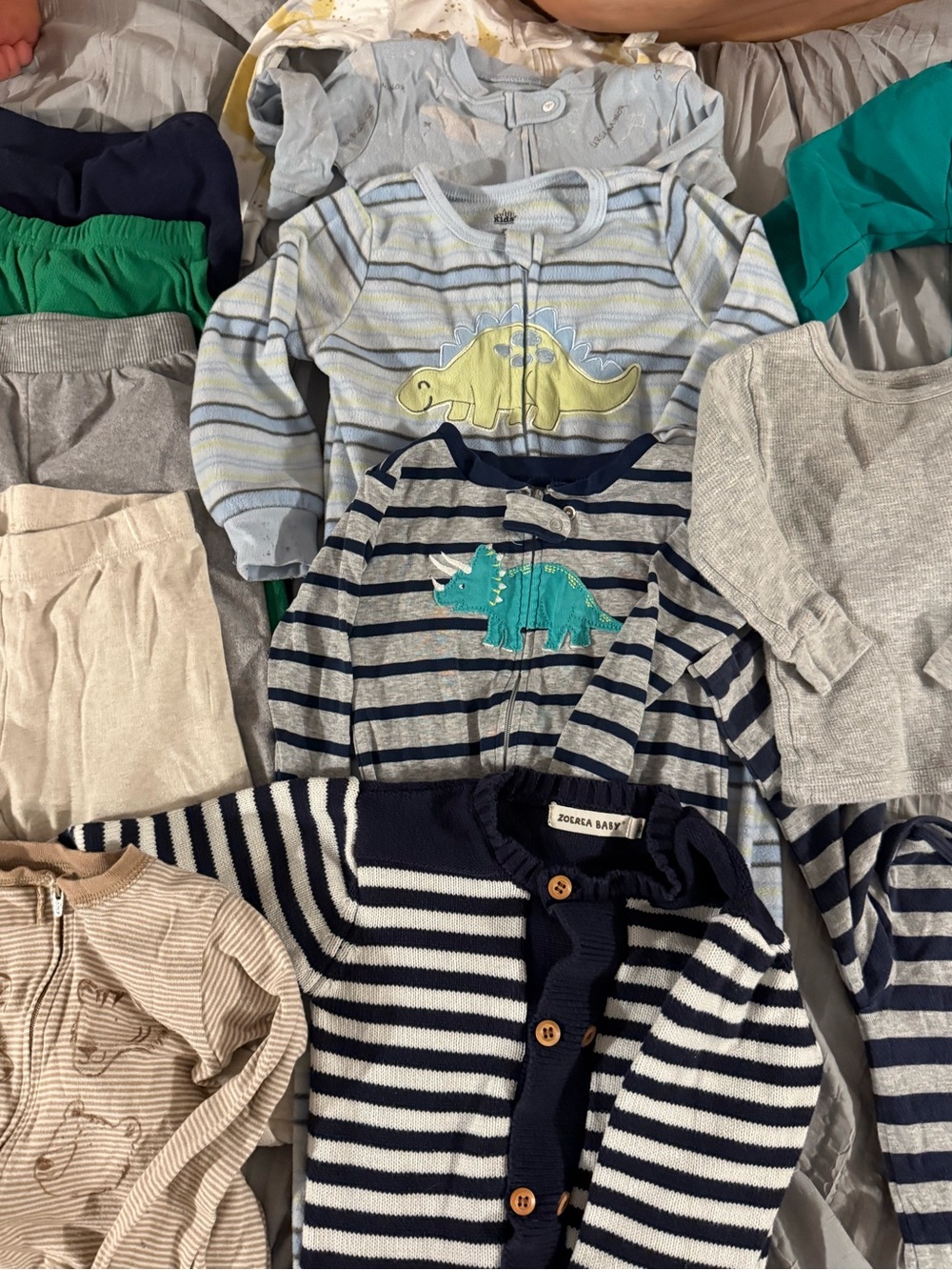 2T Long Sleeve, Pant & Onsie Bundle - Picture 3 of 10